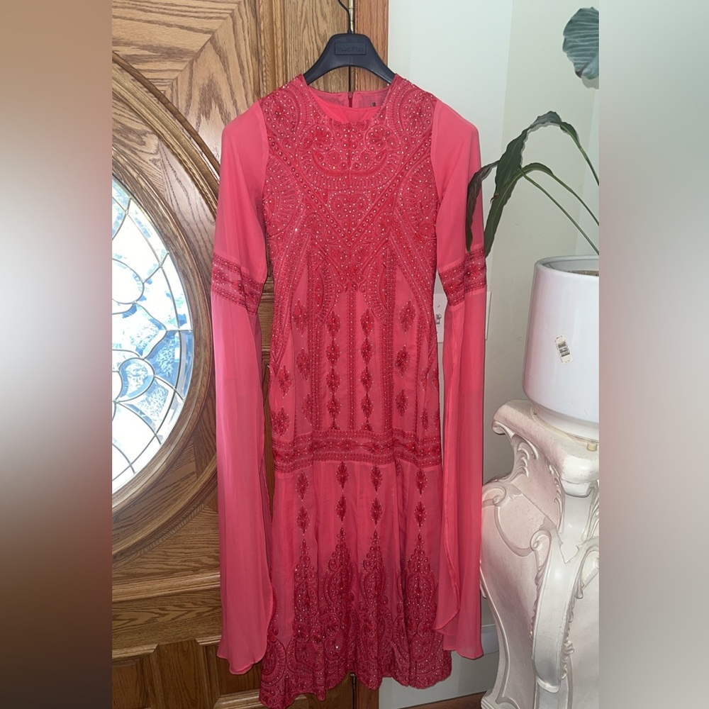 Pink and Red Palestinian Thobe!
